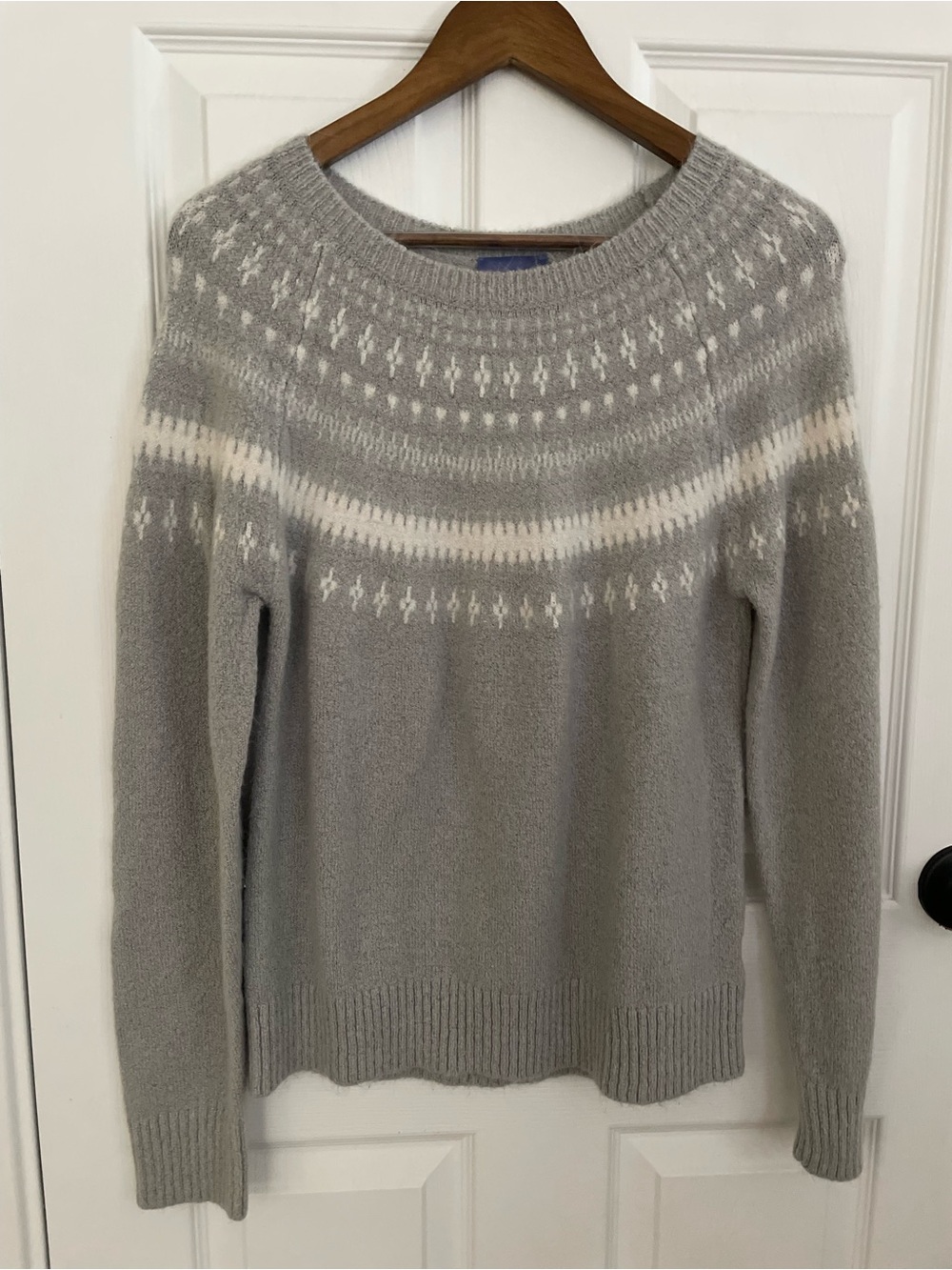 Grey Fair Isle Knit Crewneck Sweater - Size Medium - Ultra Soft
